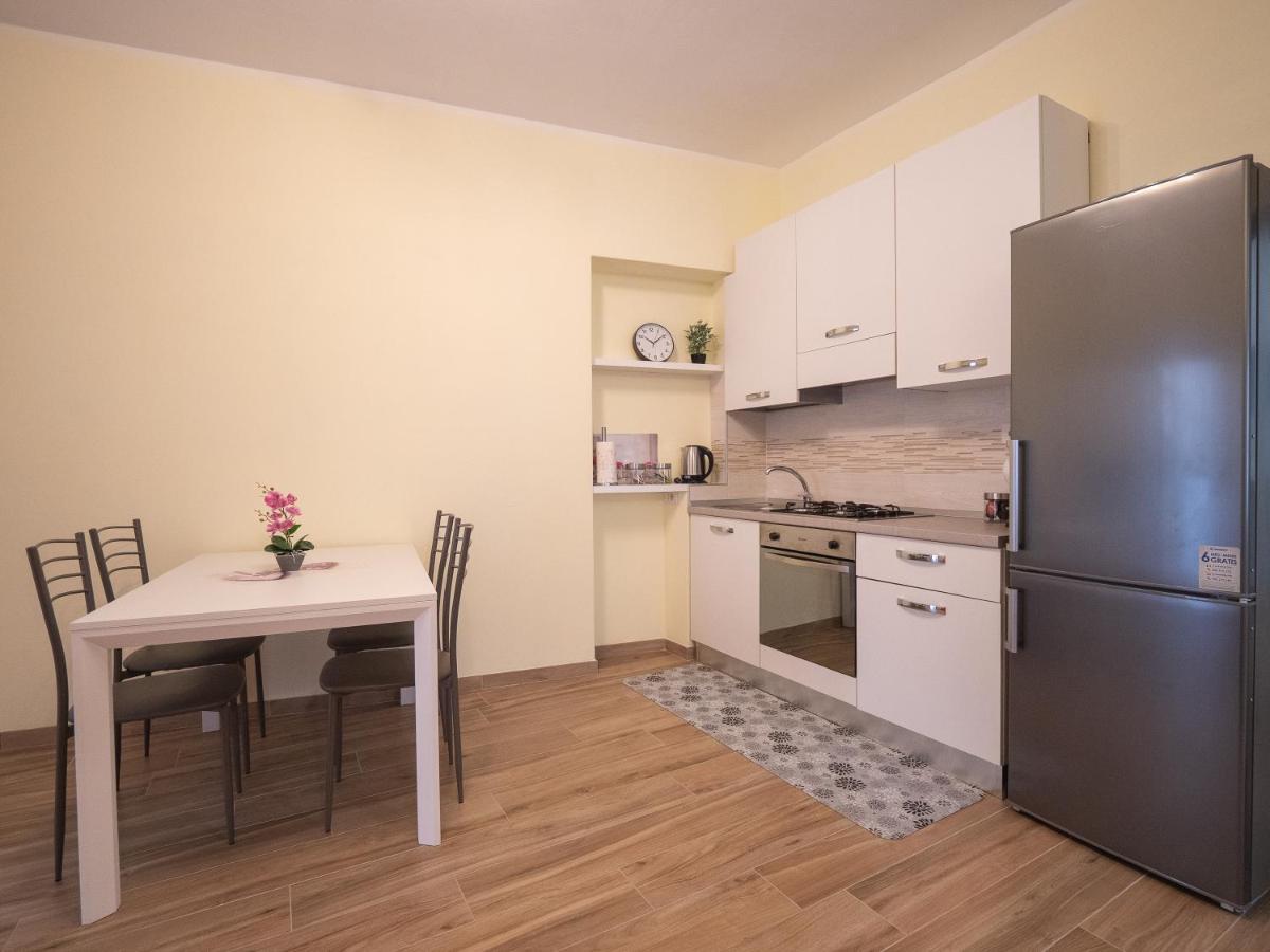 Camelia House Appartement Bellano Buitenkant foto