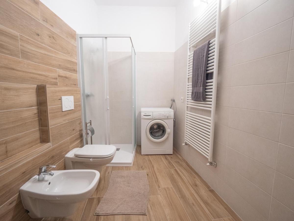 Camelia House Appartement Bellano Buitenkant foto